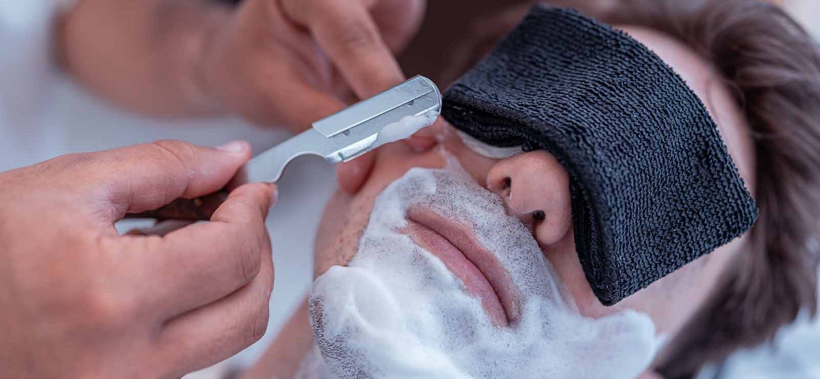 Afeitado-Raor-Barber-Studio-barbershop-Palma-de-Mallorca